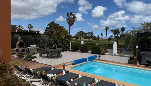 Casa Piedra, Luxury Family Front Line Golf, Hot Tub,Pool Table, 8 pers, Caleta de Fuste - Foto 3