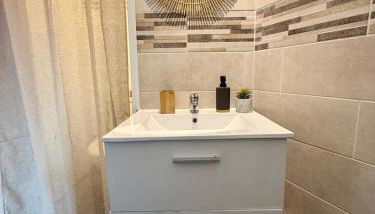 Le Canard du Berry - Wifi - Centre Ville - Foto 2