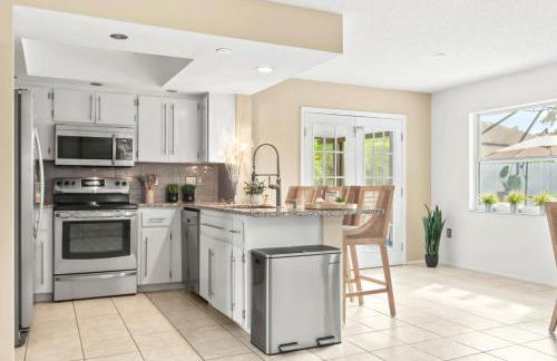 Lotus House - Relaxation - close to Beaches - Heated Pool - Foto 21