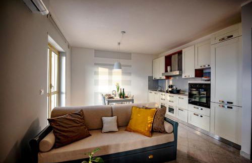 Sunset Penthouse - Photo 8