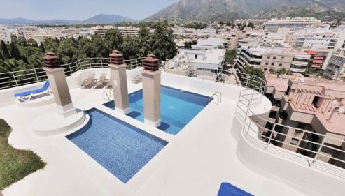 La Brisa de Alborán - Rooftop Pool in Puerto Deportivo - Photo 4, sunbed