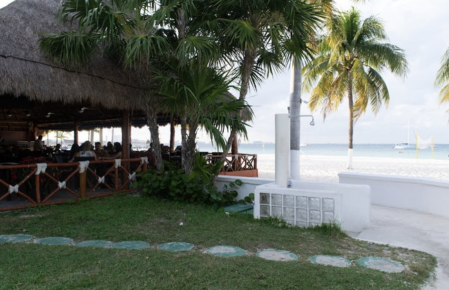 Oceanfront Condo at Voted Best Cancun Sandy Beach - Foto 33