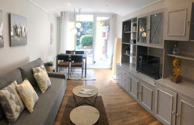 Alojamientos Castellana Jardín 1 y 2 PARKING Y PISCINA GRATIS!! - Foto 7