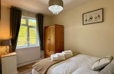 Canalside walks Riddlesden Local to Skipton Ilkley Haworth & Keighley Worth Valley Railway - Foto 22