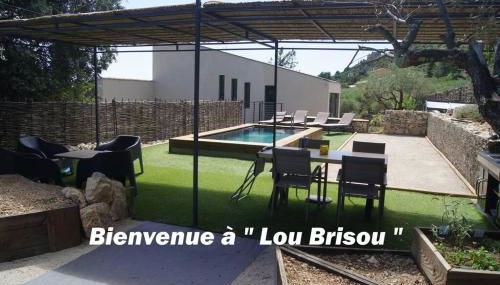 LOU BRISOU - Photo 1