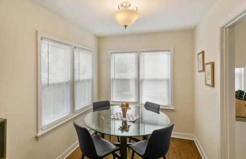 Downtown Libertyville Duplex Near Naval Base - Foto 4