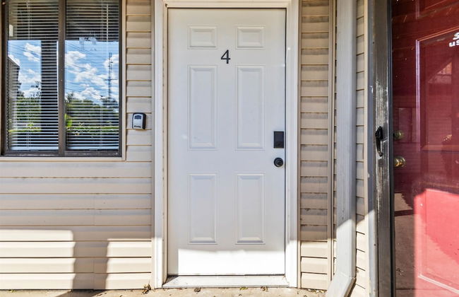 Modern Studio Apartment in Huntsville - Photo 15