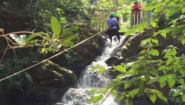 Tirolesa em Jungle Fly