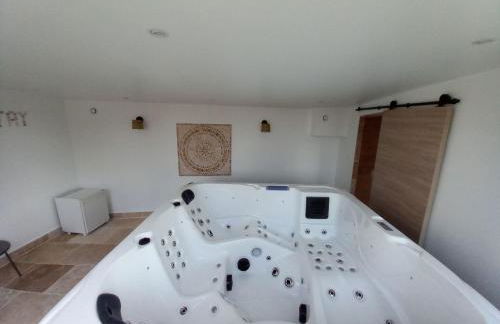 Holiday Home Moulin de Tartay in Avignon by Interhome - Photo 33