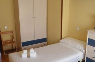 Chalet en urbanización con piscina - Foto 23