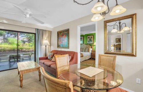 Walk From Lanai to Pool and More - Photo 10