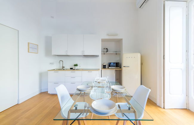 Piazza Amedeo Flat by Wonderful Italy - Foto 17