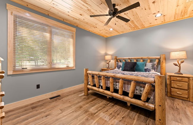 Black Bear Lodge by Avantstay Lakefront Dock Pool Theater Sleeps 20 - Foto 41