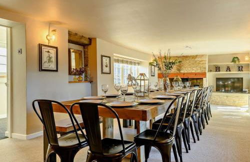 Wisteria View with hottub & cabin sleeps 20 - Foto 44