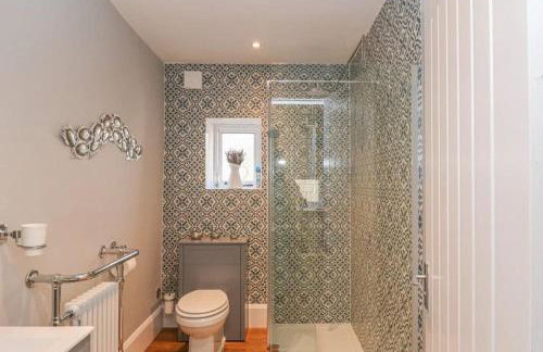 Happy Feet Cottage, Sleeps 6 - Foto 5