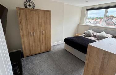 Modern 5 Bedroom Terraced Luxurious House - Foto 10