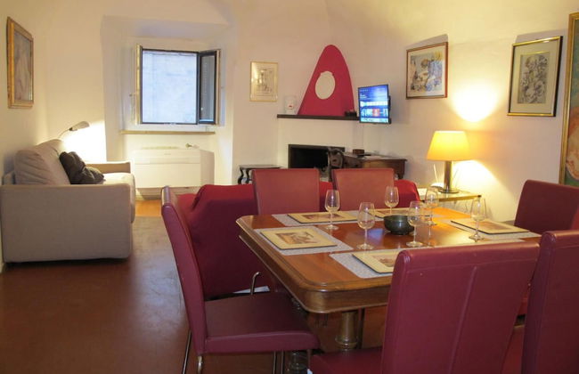 Aurora in Pantheon Apartment - Photo 20