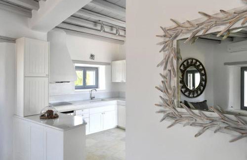 Sunray Pounta Paros Beachfront Villa near Kitesurf - Foto 16