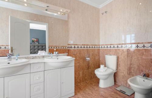 Sunny flat with pool by Costarentals - Ref 52 - Photo 24