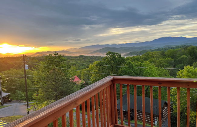 A Walk in the Clouds - Two Bedroom Cabin - Foto 20