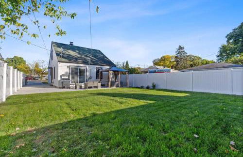 Dark House With HotTub TV in Rooms - Foto 43