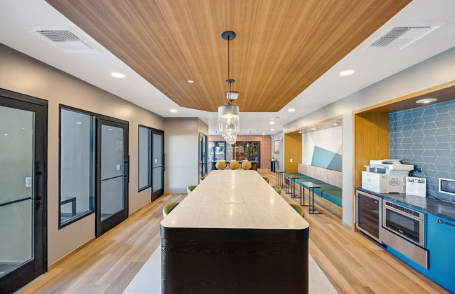 Luxury 3BR Hollywood Sign View by Oneluxstay - Photo 69