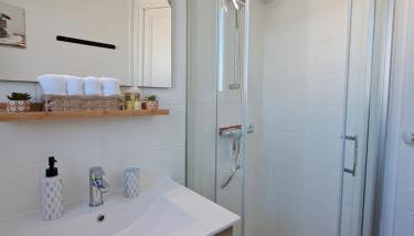 Le 84bis, maison, proche gare, parking, Netflix - Foto 4, Shower