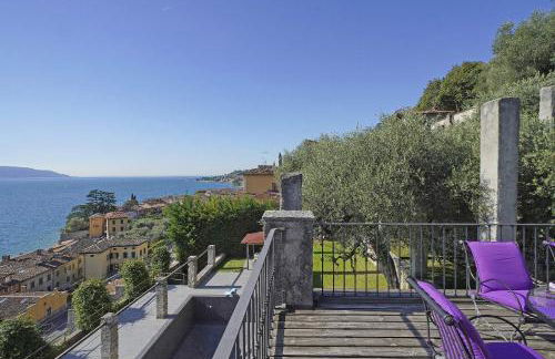 Villa Rachele: stunning luxury villa in centre Gargnano with private pool and breathtaking views - Foto 15