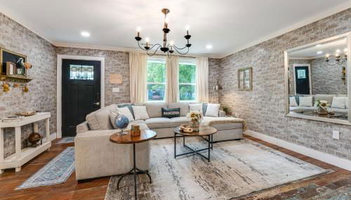 Walk to Boat Ramp Newly Remodeled Seadrift Home! - Foto 5