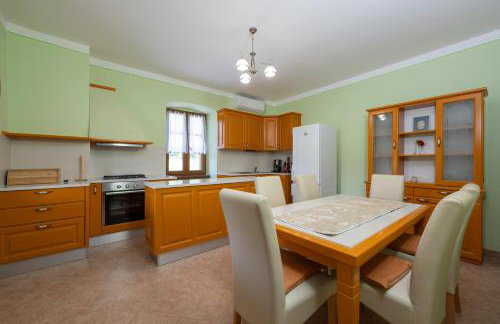 Activity and familiy Villa Milena with heated pool - Foto 8