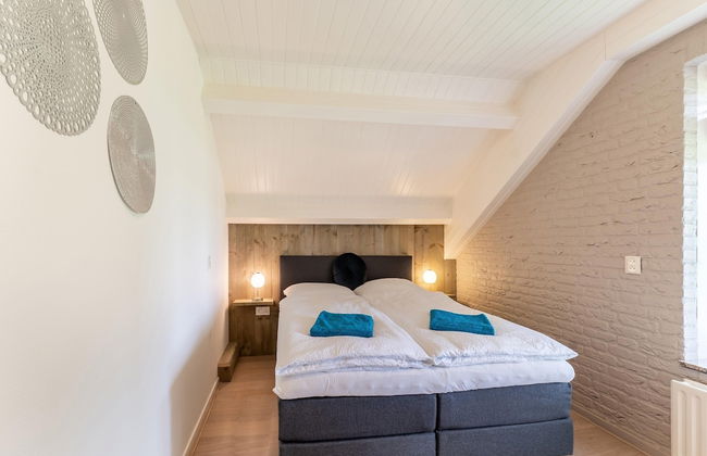 Farmhouse in the Achterhoek With hot tub and Beach Volleyball - Photo 12