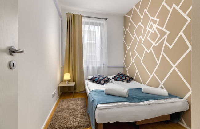 Quality Point Apartments 0-24 reception - Foto 8