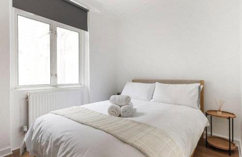 Modern Flat with High Ceilings, Heart of Baker St - Foto 12