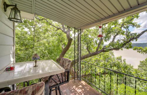 Lakefront Canadian Gem Fire Pit, Decks and Grills - Foto 24