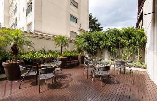 Luxuoso Apt Batel - 4 Minutos do Shopping Pátio Batel c/ Garagem, Piscina, Sauna e Academia - Foto 54