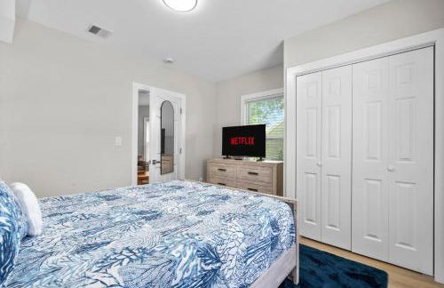 Waterfront Renovated Apartment - Foto 24