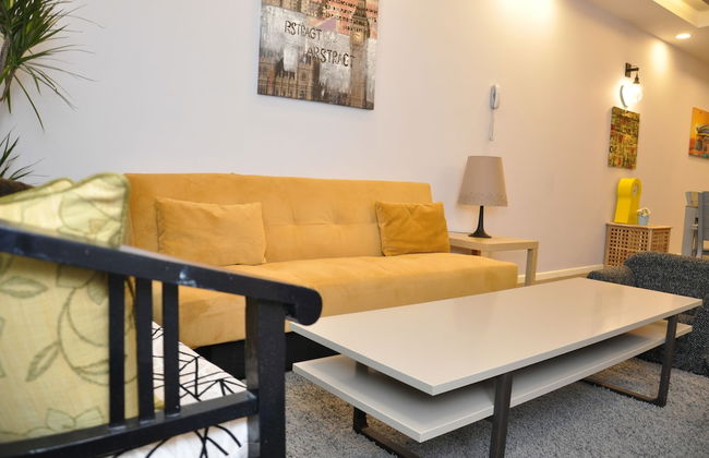 Lawang Suite Apartment With Balcony - Photo 37