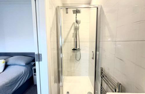 Stylish Modern, Private Apartment,15 Mins To Central London - Photo 17