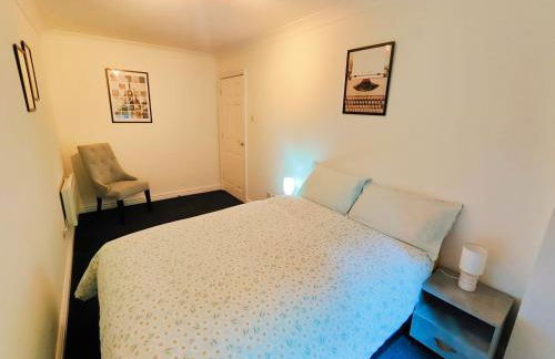 La Casita, Quarry - 2 bedroom Entire Apartment with Free Parking - Foto 15