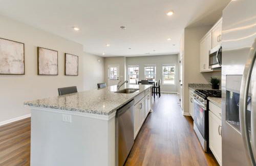 5 Mi to Auburn University Sleek Townhome with Patio - Photo 9