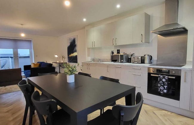 Hybrid Resi - Mitcham - Foto 18