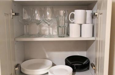 Guildford Station with Parking - Photo 19