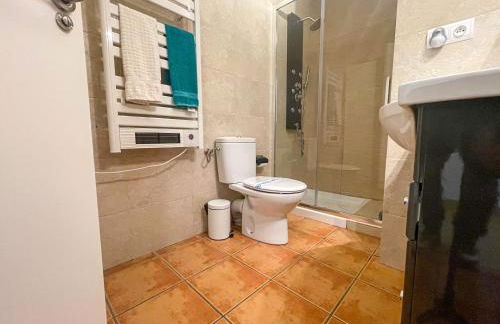 Bonita casa. Gran jardín. Con wifi. - Foto 29