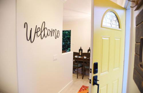 Mile to Beach! Fully Fenced Private SoCal Cottage - Photo 2