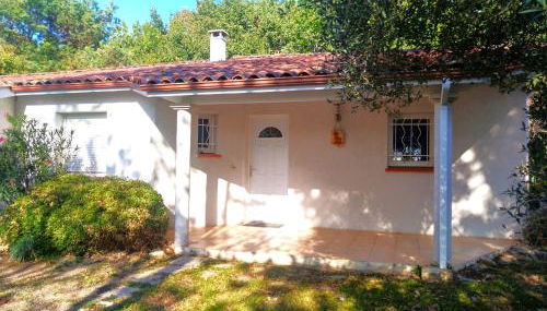 Le Parc Jean Édouard - Spa avec jacuzzi privé - Superbe villa 4 chambres - 9 couchages - 6 lits - Poêle - Parking - Climatisation réversible- Terrasse ombragée et grand jardin - Foto 2, Garden, Garden view