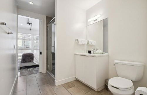 Brushed & Bold | RiNo Art Lofts - Foto 72