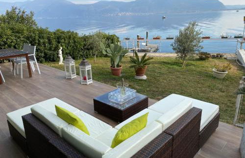 Villa Anastasye Your Lakefront Vacation Rental - Foto 2
