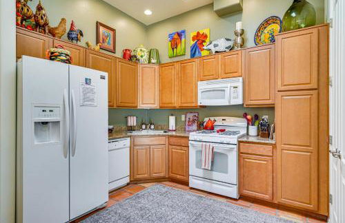 Sunny Adobe Retreat with Hot Tub and Mtn Views! - Foto 9