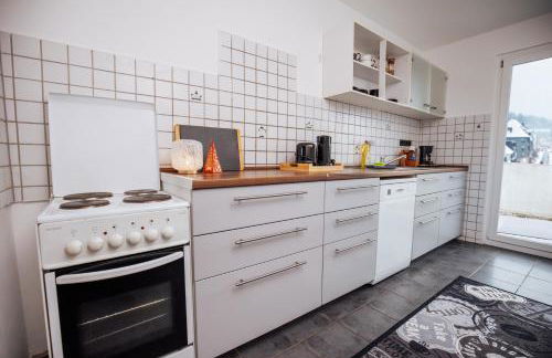 bold & black - balcony - Netflix - Wifi - 5 Person - Foto 14