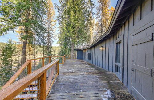 Bonners Ferry Cabin with Wraparound Deck and Views! - Foto 23